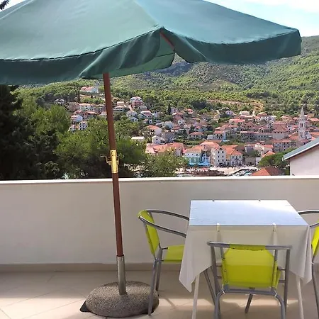 Marina Jelsa (Hvar)